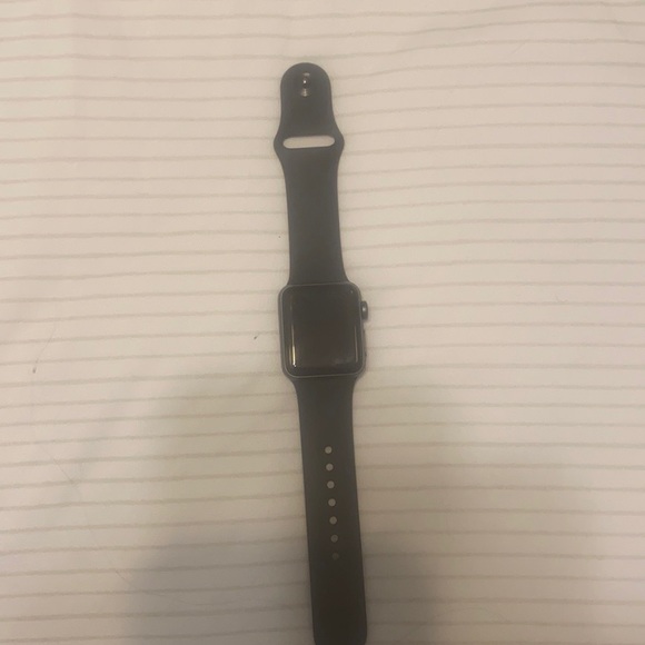 apple watch series 3 main image 4